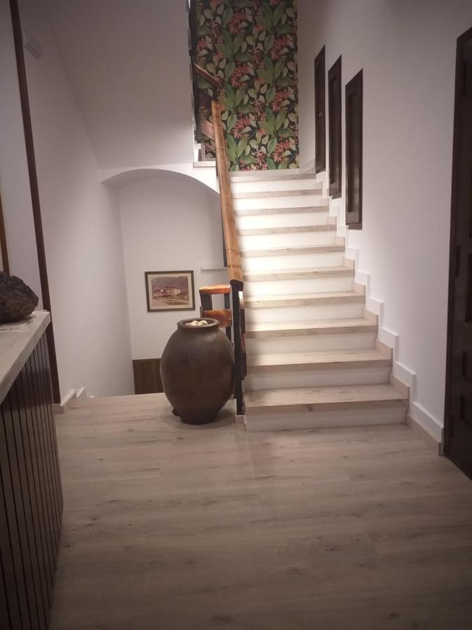 Hotel Giral Бьескас Экстерьер фото