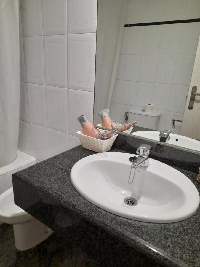 Hotel Giral Бьескас Экстерьер фото
